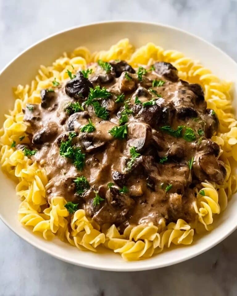 Hearty Slow Cooker Beef Stroganoff Recipe