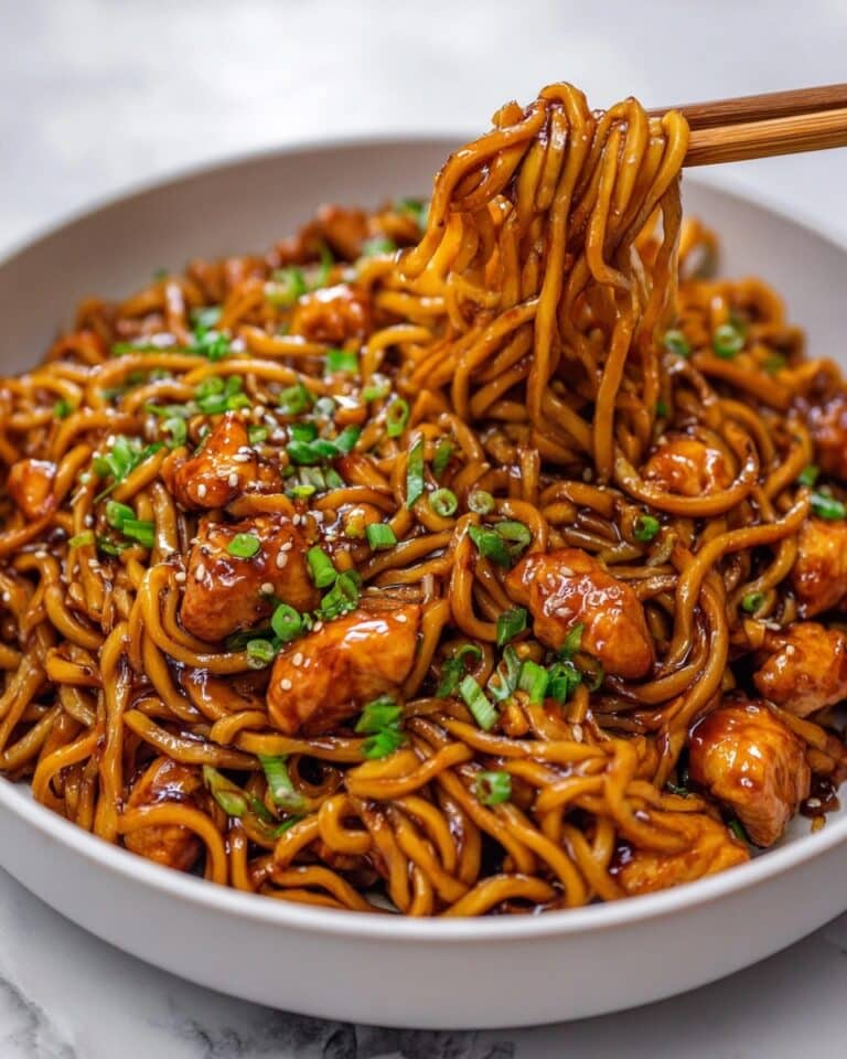 Sticky Garlic Chicken Noodles Recipe